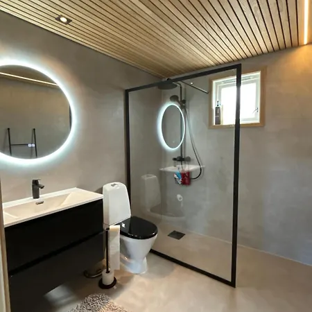 Vila For Rent During Ons Week 10 Min Walk From Expo Area And 50 Metre From Bus Station To Center Stavanger